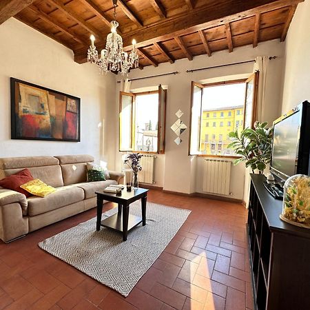 Luxurious View On Santa Croce Apartment Florence Exterior photo